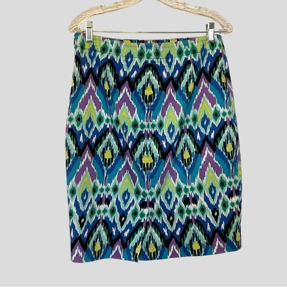 Jones New York casual stretch skirt size 4.